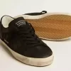 Super-Star para hombre en nubuck negro con estrella perforada y lengüeta del talón en nubuck negro Super-Star para hombre en nubuck negro con estrella perforada y lengüeta del talón en nubuck negro