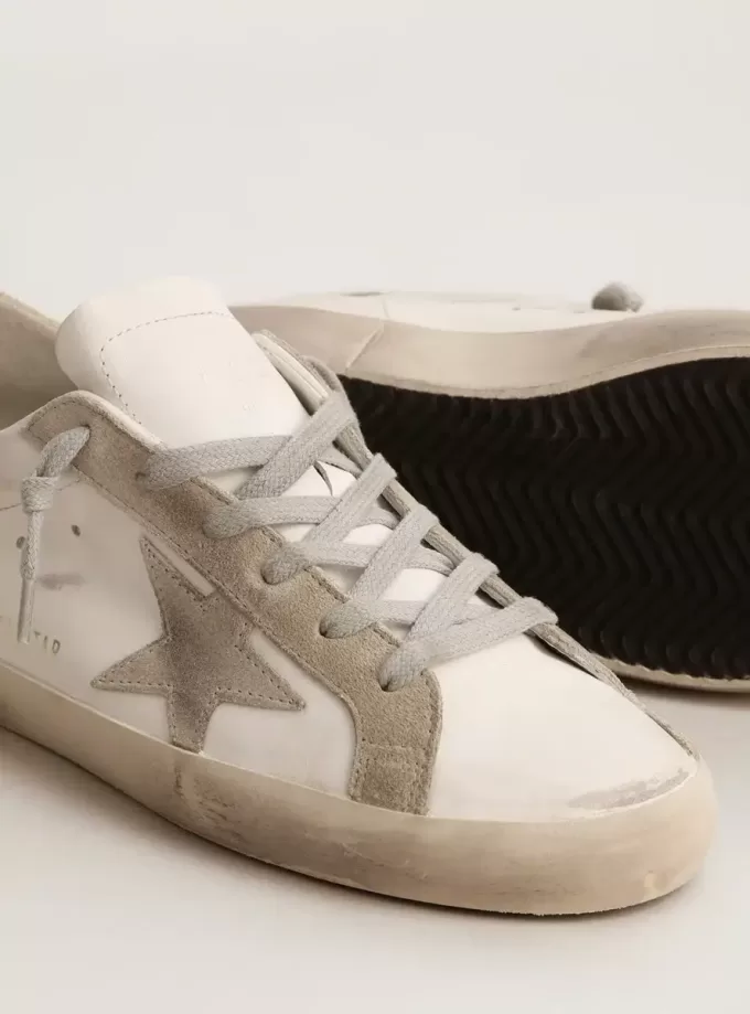 Super-Star para mujer con estrella y lengüeta del talón de ante gris Super-Star para mujer con estrella y lengüeta del talón de ante gris