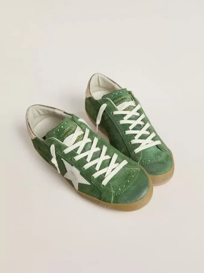 Super-Star para mujer en ante verde con estrella blanca Super-Star para mujer en ante verde con estrella blanca