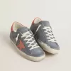 Super Star para mujer en nubuck azul con estrella y lengüeta en el talón de ante rosa Super Star para mujer en nubuck azul con estrella y lengüeta en el talón de ante rosa