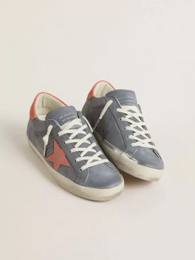 Super Star para mujer en nubuck azul con estrella y lengüeta en el talón de ante rosa Super Star para mujer en nubuck azul con estrella y lengüeta en el talón de ante rosa