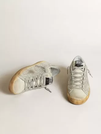 Super-Star para mujer en nubuck blanco envejecido con cristales Swarovski Super-Star para mujer en nubuck blanco envejecido con cristales Swarovski