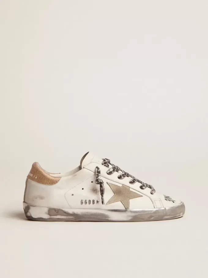 Super-Star para mujer en piel blanca con estrella de ante gris Super-Star para mujer en piel blanca con estrella de ante gris