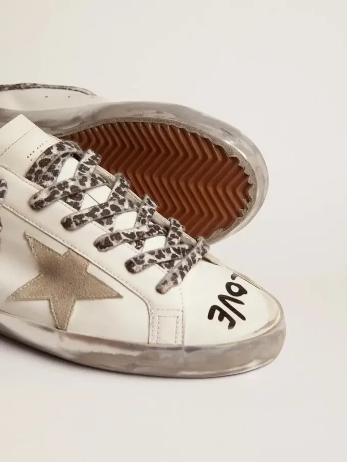 Super-Star para mujer en piel blanca con estrella de ante gris Super-Star para mujer en piel blanca con estrella de ante gris