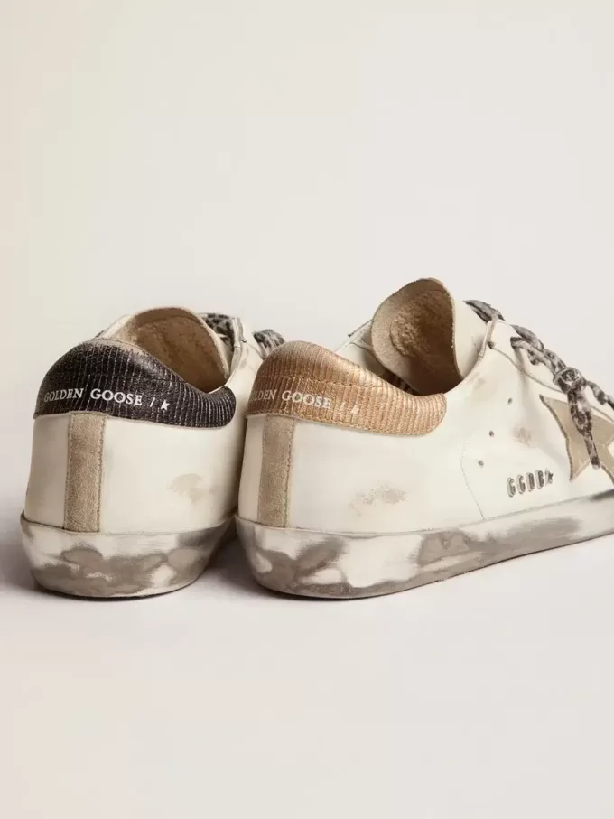 Super-Star para mujer en piel blanca con estrella de ante gris Super-Star para mujer en piel blanca con estrella de ante gris