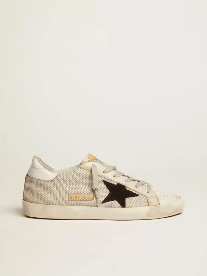 Super-Star para mujer en piel con estrella negra Super-Star para mujer en piel con estrella negra