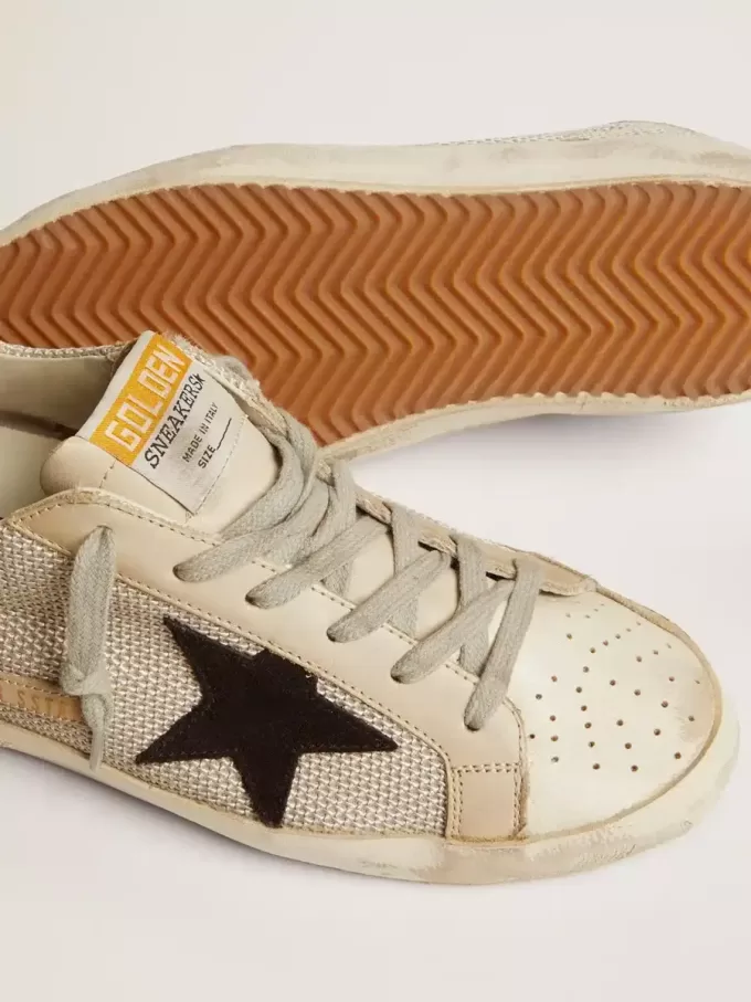 Super-Star para mujer en piel con estrella negra Super-Star para mujer en piel con estrella negra