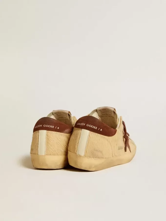 Super-Star para mujer en piel de potro beige con estrella y lengüeta del talón en ante marrón Super-Star para mujer en piel de potro beige con estrella y lengüeta del talón en ante marrón