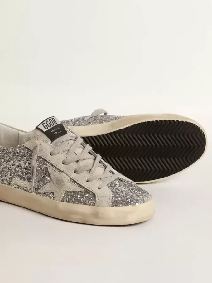 Super-Star para mujer en plata brillante con estrella de ante gris hielo Super-Star para mujer en plata brillante con estrella de ante gris hielo