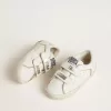 Teen Old School en piel blanca con detalles dorados Teen Old School en piel blanca con detalles dorados