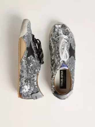 True-Star para mujer con lentejuelas plateadas, estrella negra y lengüeta de cuero plateado en el talón