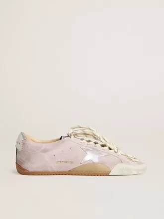 True-Star para mujer en ante rosa pastel con estrella plateada y lengüeta en el talón