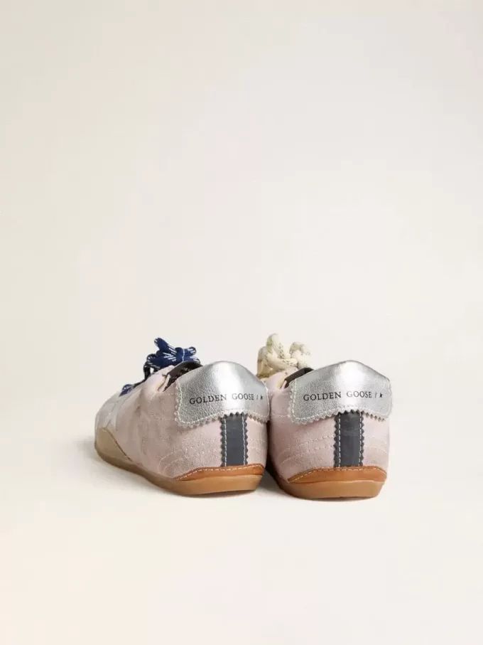 True-Star para mujer en ante rosa pastel con estrella plateada y lengüeta en el talón