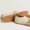 True-Star para mujer en piel napa blanca con estrella dorada y lengüeta del talón en ante beige True-Star para mujer en piel napa blanca con estrella dorada y lengüeta del talón en ante beige