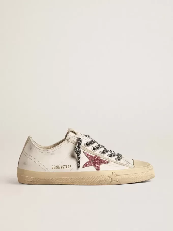 V-Star con estrella rosa brillante y lengüeta del talón en piel metalizada V-Star con estrella rosa brillante y lengüeta del talón en piel metalizada