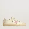 V-Star en piel napa beige con estrella de ante rosa antiguo