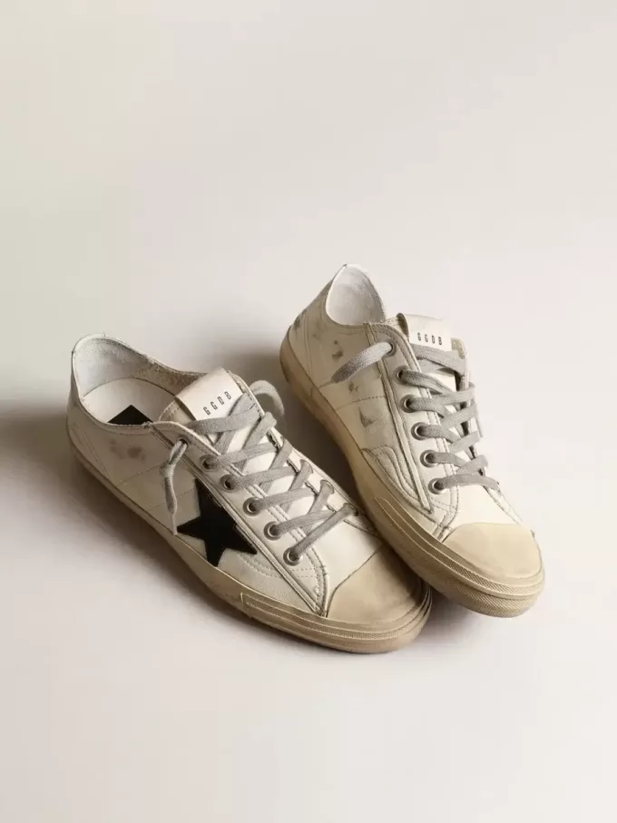 V-Star en piel napa con estrella de piel nobuk negra V-Star en piel napa con estrella de piel nobuk negra