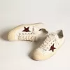 V-Star para mujer en napa blanca con estrella roja brillante V-Star para mujer en napa blanca con estrella roja brillante