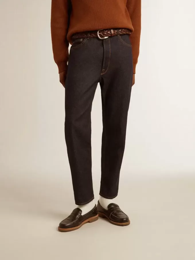 Vaqueros azul oscuro para hombre en denim de un solo lavado Vaqueros azul oscuro para hombre en denim de un solo lavado