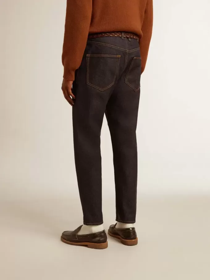Vaqueros azul oscuro para hombre en denim de un solo lavado Vaqueros azul oscuro para hombre en denim de un solo lavado