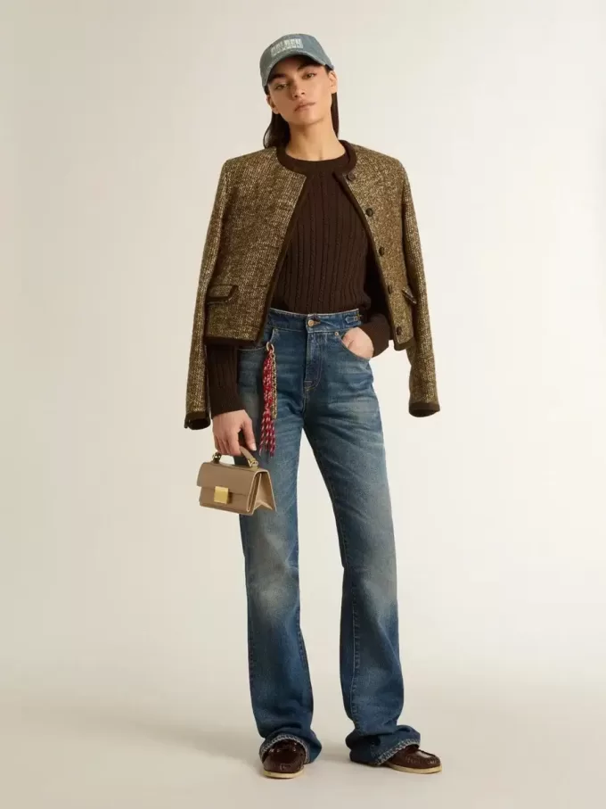 Vaqueros bootcut para mujer con lavado vintage y detalles metálicos Vaqueros bootcut para mujer con lavado vintage y detalles metálicos