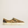 VCE Penstar para hombre en piel de potro con estampado de leopardo y lengüeta de cuero negro en el talón VCE Penstar para hombre en piel de potro con estampado de leopardo y lengüeta de cuero negro en el talón