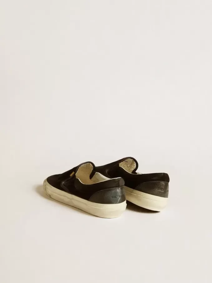 VCE Penstar para mujer en ante negro con lengüeta del talón en cuero negro VCE Penstar para mujer en ante negro con lengüeta del talón en cuero negro