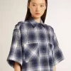 Vestido camisero corto de mujer con estampado de cuadros 3D y bordados Vestido camisero corto de mujer con estampado de cuadros 3D y bordados
