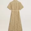 Vestido camisero de manga corta para mujer en jacquard floral beige Vestido camisero de manga corta para mujer en jacquard floral beige