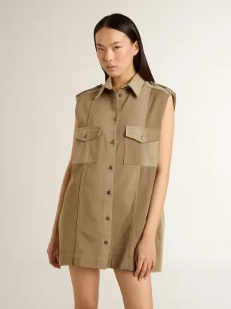 Vestido camisero de mujer en denim color arena con detalles militares