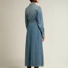 Vestido camisero de mujer en denim con cinturón Vestido camisero de mujer en denim con cinturón