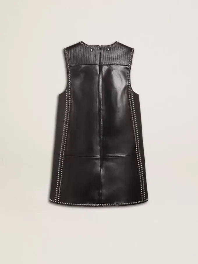 Vestido de mujer de piel napa negra con tachuelas Vestido de mujer de piel napa negra con tachuelas