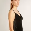 Vestido lencero negro con efecto terciopelo para mujer Vestido lencero negro con efecto terciopelo para mujer