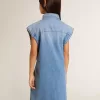 Vestido vaquero para niña con lazo delantero y bordados Vestido vaquero para niña con lazo delantero y bordados