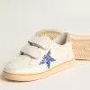 Young Ball Star con estrella azul brillante y lengüeta trasera de ante beige Young Ball Star con estrella azul brillante y lengüeta trasera de ante beige