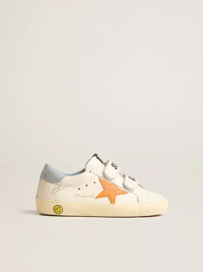 Young Old School en piel con estrella naranja y lengüeta azul claro en el talón