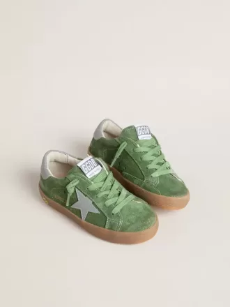 Young Super-Star en ante verde con estrella azul claro y lengüeta en el talón