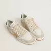 Zapatillas Ball Star LTD para mujer con estrella dorada y lengüeta negra en el talón Zapatillas Ball Star LTD para mujer con estrella dorada y lengüeta negra en el talón