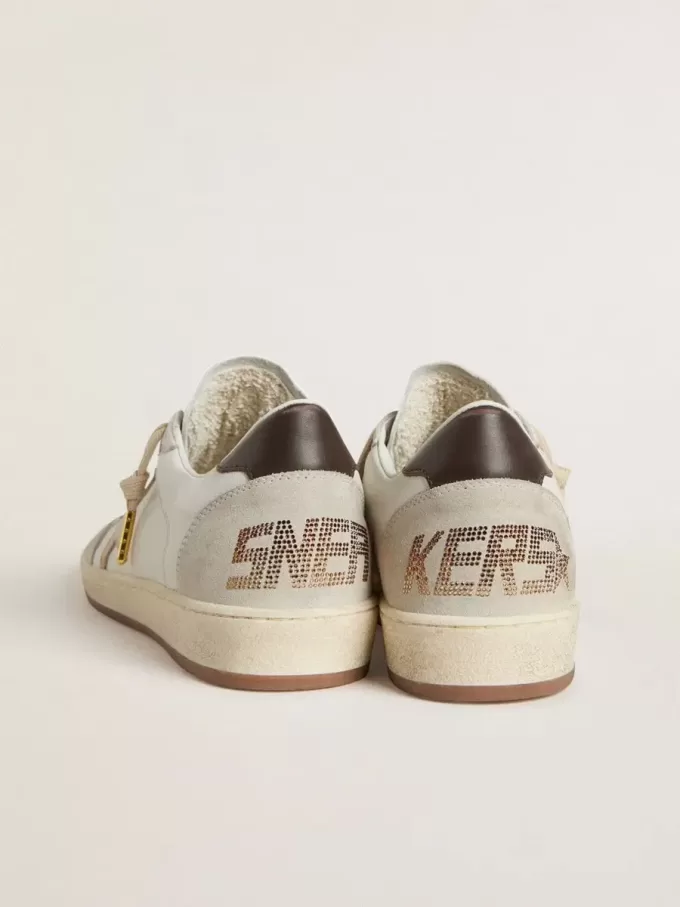 Zapatillas Ball Star LTD para mujer con estrella dorada y lengüeta negra en el talón Zapatillas Ball Star LTD para mujer con estrella dorada y lengüeta negra en el talón
