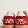 Zapatillas Ball Star para hombre en ante rojo oscuro con estrella blanca y lengüeta en el talón Zapatillas Ball Star para hombre en ante rojo oscuro con estrella blanca y lengüeta en el talón