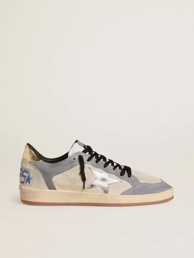 Zapatillas Ball Star para hombre en ante y nubuck con estrella de piel metalizada plateada y lengüeta del talón de piel metalizada dorada Zapatillas Ball Star para hombre en ante y nubuck con estrella de piel metalizada plateada y lengüeta del talón de piel metalizada dorada