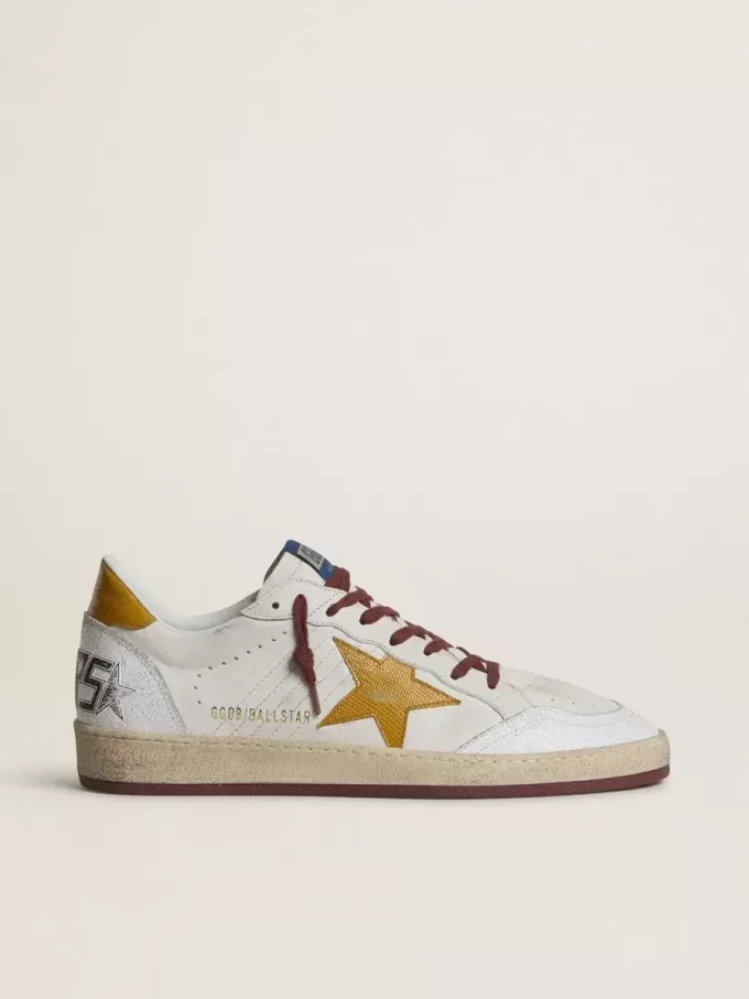 Zapatillas Ball Star para hombre en piel napa blanca con estrella y lengüeta en el talón en piel con estampado animal amarillo Zapatillas Ball Star para hombre en piel napa blanca con estrella y lengüeta en el talón en piel con estampado animal amarillo