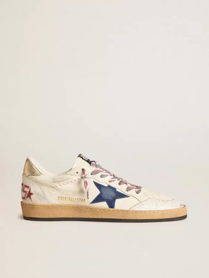 Zapatillas Ball Star para hombre en piel napa con estrella de ante azul y lengüeta del talón en piel platino Zapatillas Ball Star para hombre en piel napa con estrella de ante azul y lengüeta del talón en piel platino