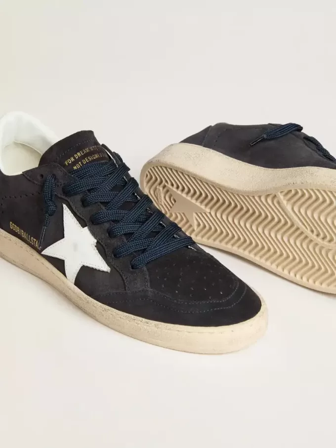 Zapatillas Ball Star para mujer en ante azul oscuro con estrella y lengüeta en el talón de cuero Zapatillas Ball Star para mujer en ante azul oscuro con estrella y lengüeta en el talón de cuero