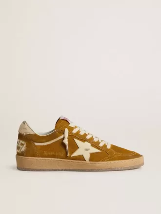 Zapatillas Ball Star para mujer en ante con estrella de piel beige y lengüeta del talón en piel de potro Zapatillas Ball Star para mujer en ante con estrella de piel beige y lengüeta del talón en piel de potro