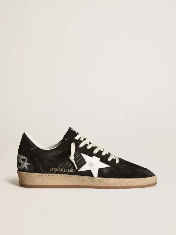 Zapatillas Ball Star para mujer en ante negro con estrella de cuero blanco Zapatillas Ball Star para mujer en ante negro con estrella de cuero blanco