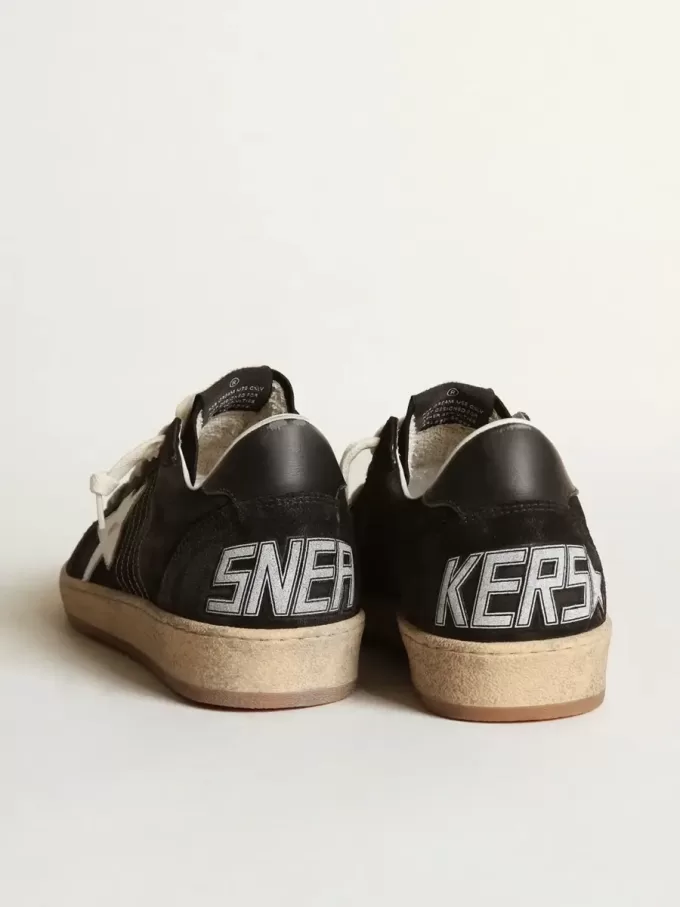 Zapatillas Ball Star para mujer en ante negro con estrella de cuero blanco Zapatillas Ball Star para mujer en ante negro con estrella de cuero blanco