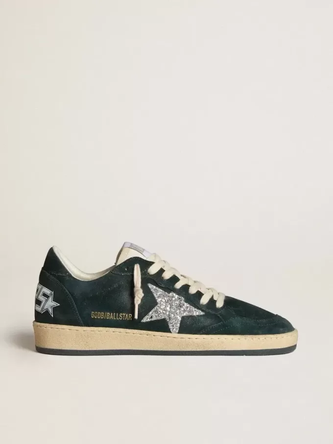 Zapatillas Ball Star para mujer en ante verde con estrella plateada brillante Zapatillas Ball Star para mujer en ante verde con estrella plateada brillante