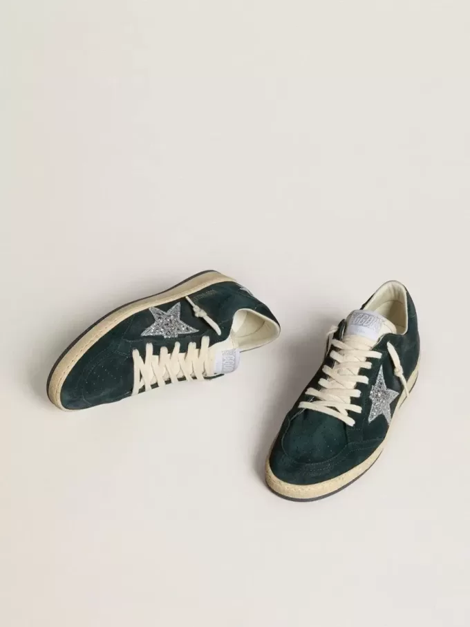 Zapatillas Ball Star para mujer en ante verde con estrella plateada brillante Zapatillas Ball Star para mujer en ante verde con estrella plateada brillante
