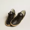 Zapatillas Ball Star para mujer en napa negra con estrella brillante negra y lengüeta de ante en el talón Zapatillas Ball Star para mujer en napa negra con estrella brillante negra y lengüeta de ante en el talón